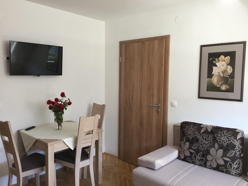Apartmaji In Sobe Tina كْرانْيِسكا غورا المظهر الخارجي الصورة