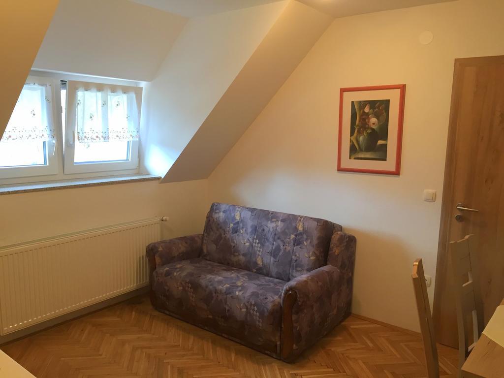 Apartmaji In Sobe Tina كْرانْيِسكا غورا المظهر الخارجي الصورة